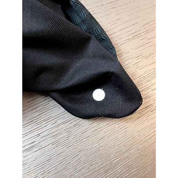 Lululemon Men’s Green/Black Pace Breaker Short 9" Linerless Size Medium - Picture 8 of 8